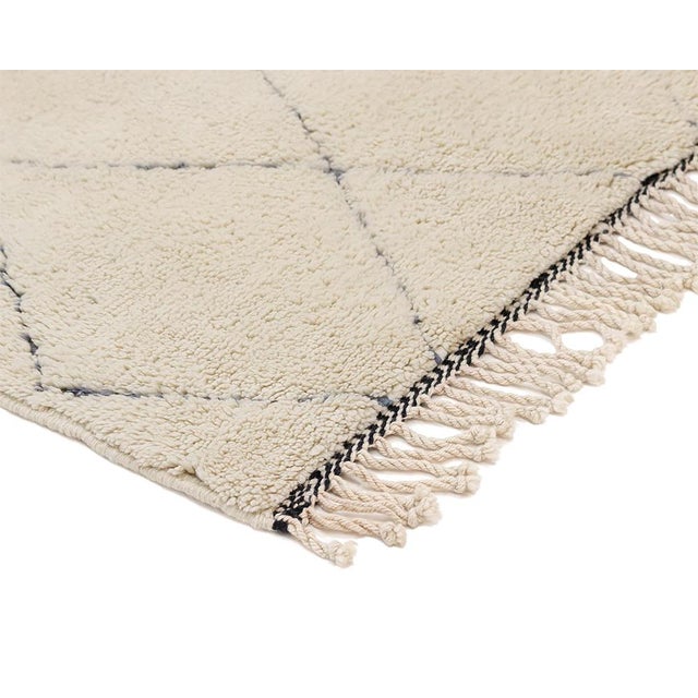 Diamond Trellis Hand-Knotted Wool Rug | 10'7" X 6'5" | One of a Kind For Sale - Image 9 of 9