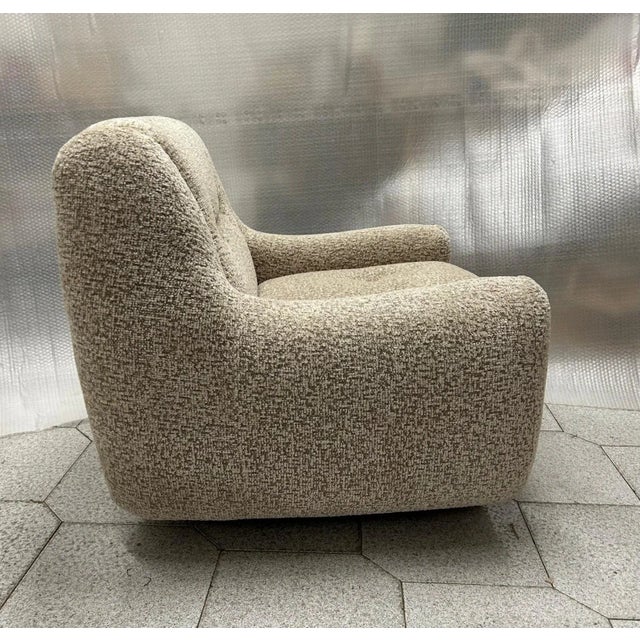2000 - 2009 Set of Chairs with Spherical Legs in White Bouclé Fabric, 2000s For Sale - Image 5 of 6