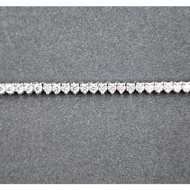 7.11 Ct 3-Prong Diamond Tennis Necklace For Sale In Chicago - Image 6 of 9