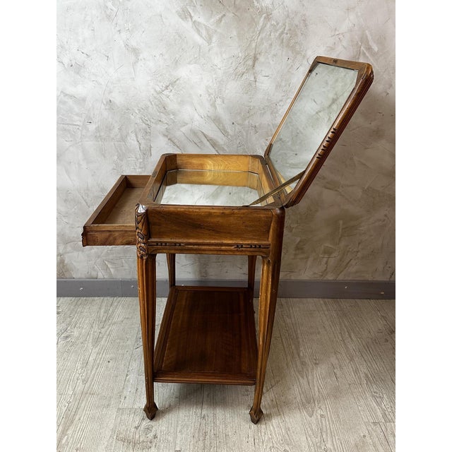 Art Nouveau Dressing Table in Walnut, 1890s For Sale - Image 13 of 14