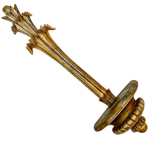 Late 20th Century Pair of Florentine Style Gilded Resin Wall Plate Holders For Sale - Image 9 of 12