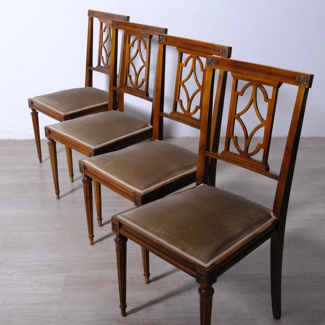 Beautiful set of 4 walnut chairs, Louis XVI style Italy, 1950s/60s, velvet seat. Dimensions: Maximum height 95 cm Seat...