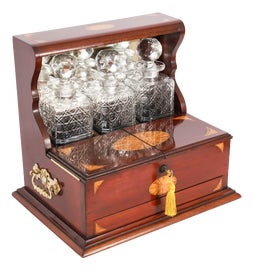 Example of Carafes and Decanters