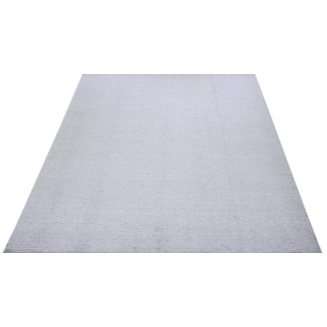 Contemporary 2010s Contemporary Solid Gray Handmade Wool & Silk Rug For Sale - Image 3 of 7
