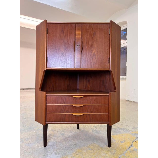 Danish Teak Corner Cabinet with Minibar For Sale - Image 3 of 11