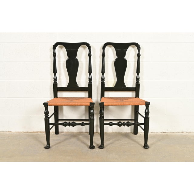 An outstanding pair of Early American or Queen Anne style side chairs or dining chairs By Eldred Wheeler USA, Late 20th...