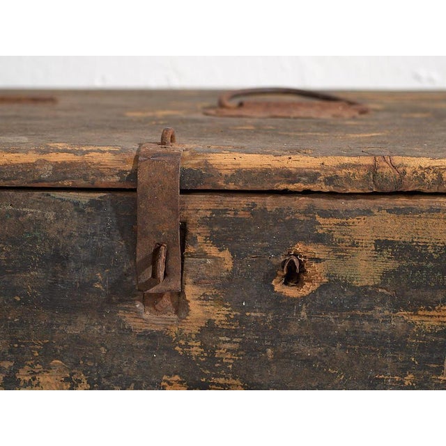 Antique Cobalt Blue Ammunition Trunk, 1900 For Sale - Image 10 of 14