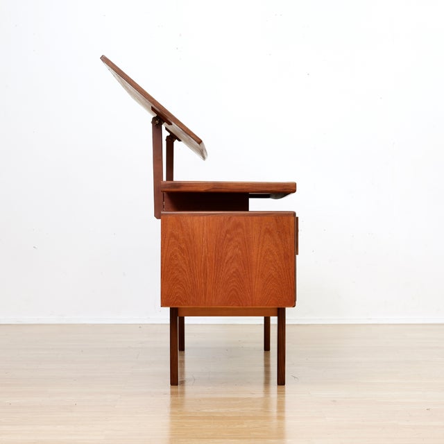 G Plan Mid Century Fresco Teak Vanity by Vb Wilkins for G Plan For Sale - Image 4 of 11