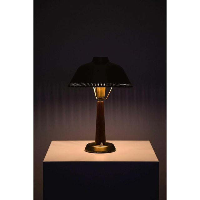 Hans Bergström Scandinavian Modern Table Lamp in Brass and Mahogany attributed to Hans Bergström, 1950s For Sale - Image 4 of 7