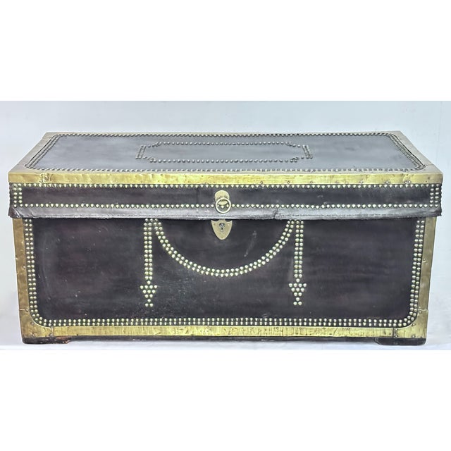 Chinese Early 19th Century Chinese Export Brown Leather & Brass Camphor Wood Trunk For Sale - Image 3 of 5