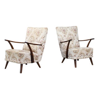 Italian Art Deco Walnut Chairs with Original Upholstery, 1940, Set of 2 For Sale