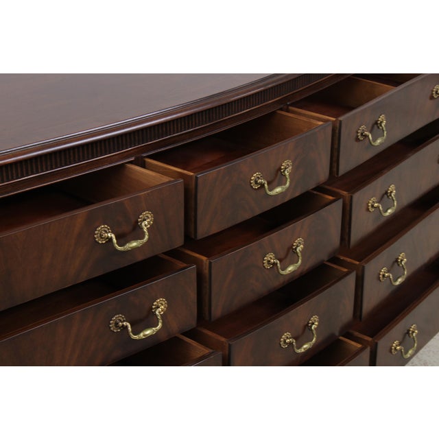 Drexel Heritage Mahogany Chippendale Triple Dresser With Mirror For Sale In Philadelphia - Image 6 of 18