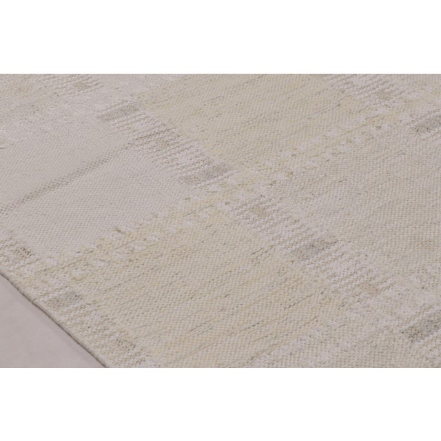 Modern Rug & Kilim’s Oversized Scandinavian-Inspired Rug, White Minimalist Geometry For Sale - Image 3 of 10