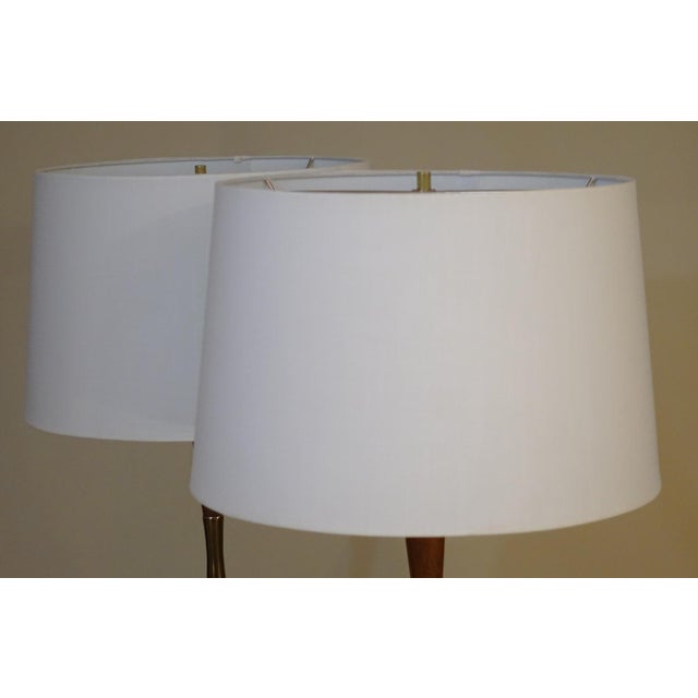 Pair Large Tony Paul Westwood Atomic Modern Walnut Brass Teardrop Table Lamps 1950's For Sale - Image 10 of 11