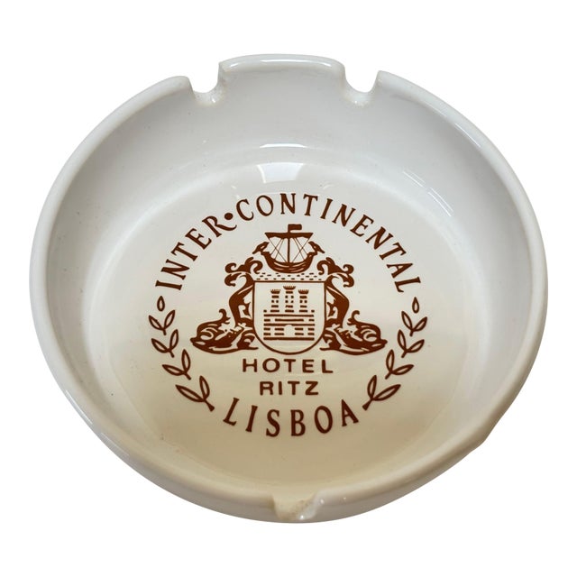The Ritz-Carlton Lisbon Porcelain Ashtray Vide-Poche, Circa 1970s For Sale