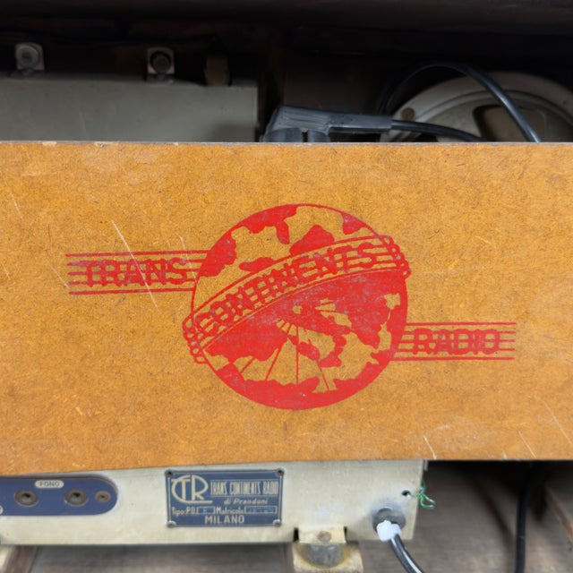 Vintage Wooden Radio, 1940 For Sale - Image 10 of 13