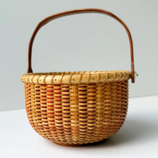 Early 21st Century Vintage Signed Nantucket Lightship Basket – Handcrafted With Bone Handle & Geometric Pattern For Sale - Image 5 of 7