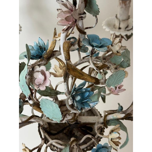 Italian Florentine Tole Flower Chandelier in Gilt Iron, 1950 For Sale - Image 15 of 18