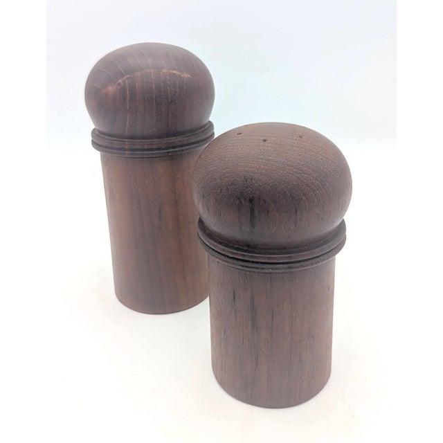 1970s 1970s Dansk Teak Wood Salt Shaker & Pepper Mill Designed by Gunnar Cyrén, a Pair For Sale - Image 5 of 13