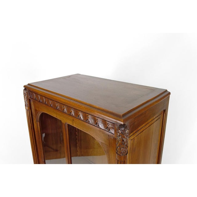 Art Deco Display Cabinet in Walnut, 1920 For Sale - Image 11 of 18