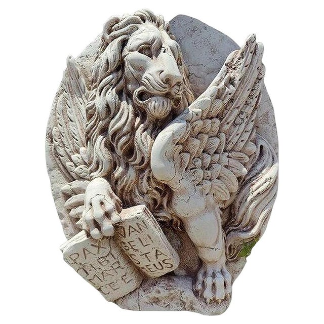 Stone Relief in Asiago Biancone Marble Depicting the Lion of Saint Mark For Sale - Image 7 of 7