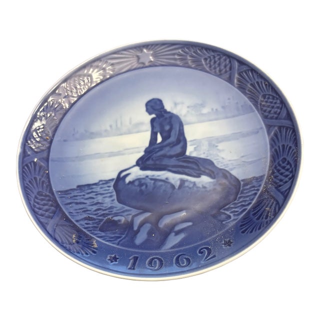 Royal Copenhagen Little Mermaid at Wintertime 1962 Plate For Sale