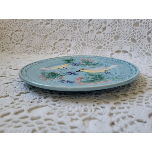 Early 20th Century 1910-1920s German Majolica Birds Plate in Tiffany Blue For Sale - Image 5 of 5