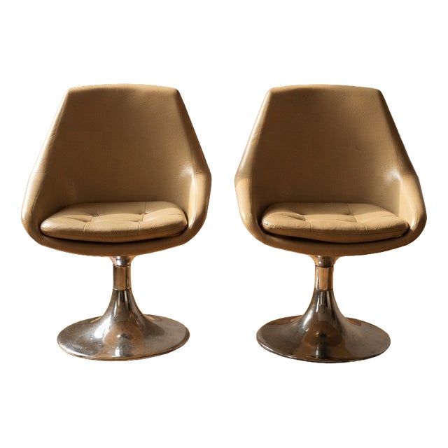 Beige Swivel Chairs with Chrome Pedestal Bases, France, 1970s, Set of 2 For Sale