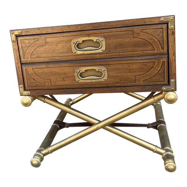 Late 20th Century Drexel Side Table in Oxford Square For Sale