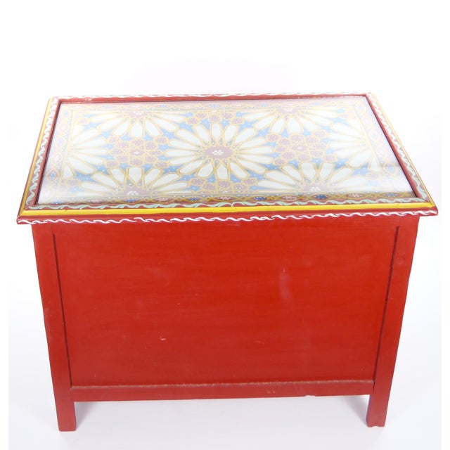 Moroccan Painted Coffee Table /Trunk Moorish Details, First Half 20th Century For Sale - Image 11 of 14