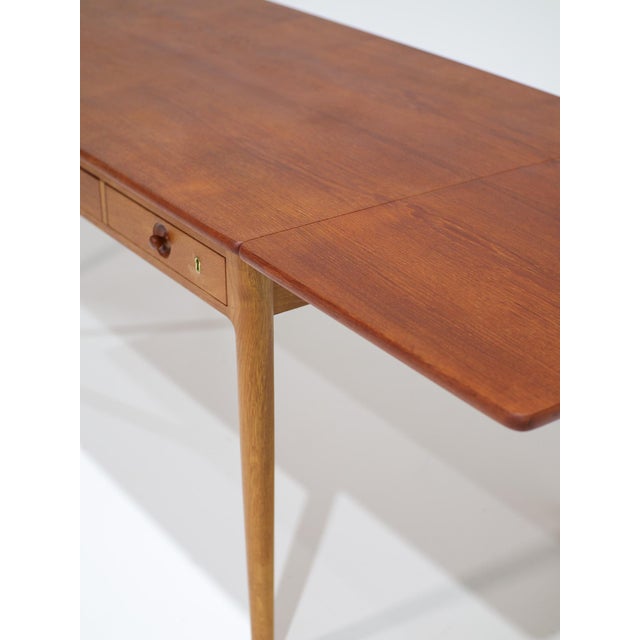 AT-305 Drop-Leaf Desk in Teak and Oak from Hans J. Wegner, Denmark, 1950s For Sale - Image 14 of 18