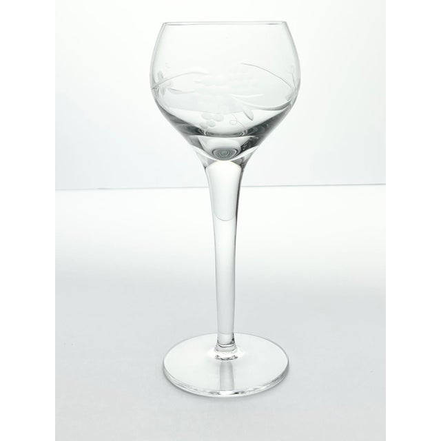 1970s Vintage Set of 6 Etched “Grape, Leaves & Vine” Wine Glasses For Sale In Dallas - Image 6 of 8