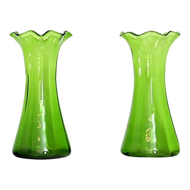 English 19th Century Pair of Large Green Bulb Vases For Sale