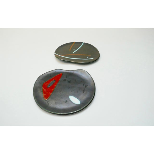 1960s French Free Form Surrealist Black Ceramic Dishes By Peter Orlando, 1960s For Sale - Image 5 of 14