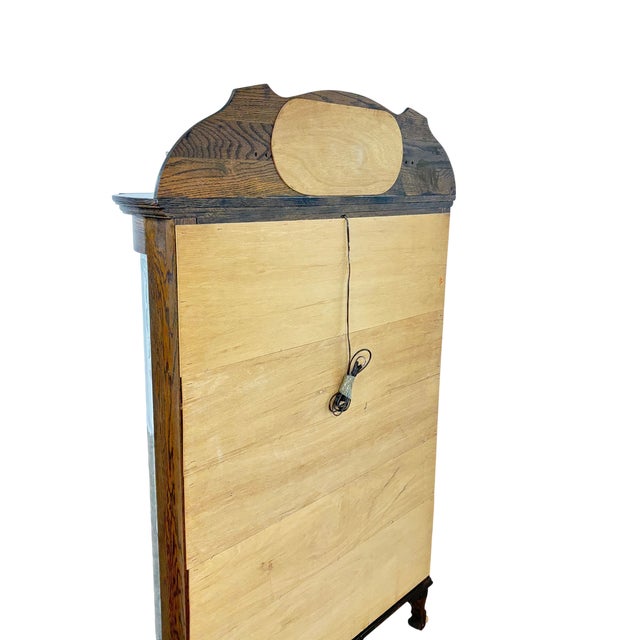 Antique European Revival Curved Glass Display Cabinet Early 20th Century For Sale - Image 9 of 9