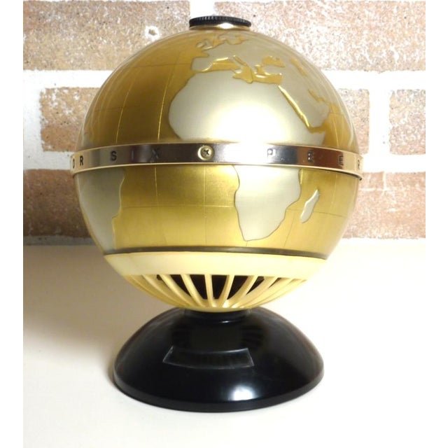 Radio Globe from Peerless, Japan, 1960s, in Flawless conditions. Designed 1960 to 1969