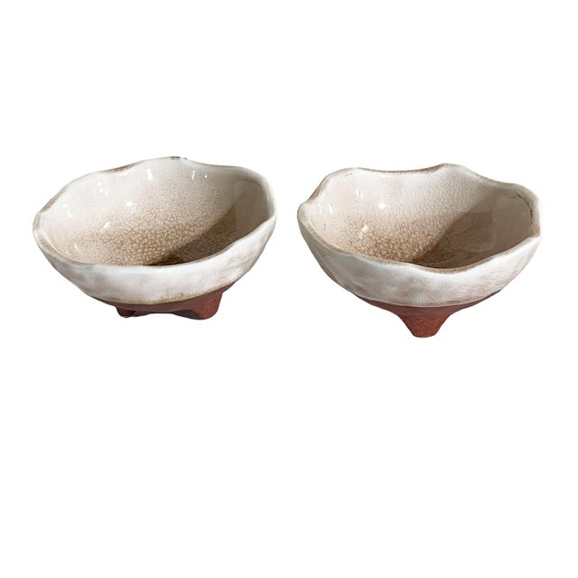 Brown Vintage Set of Two Chinoiserie Ceramic Bowls For Sale - Image 8 of 10