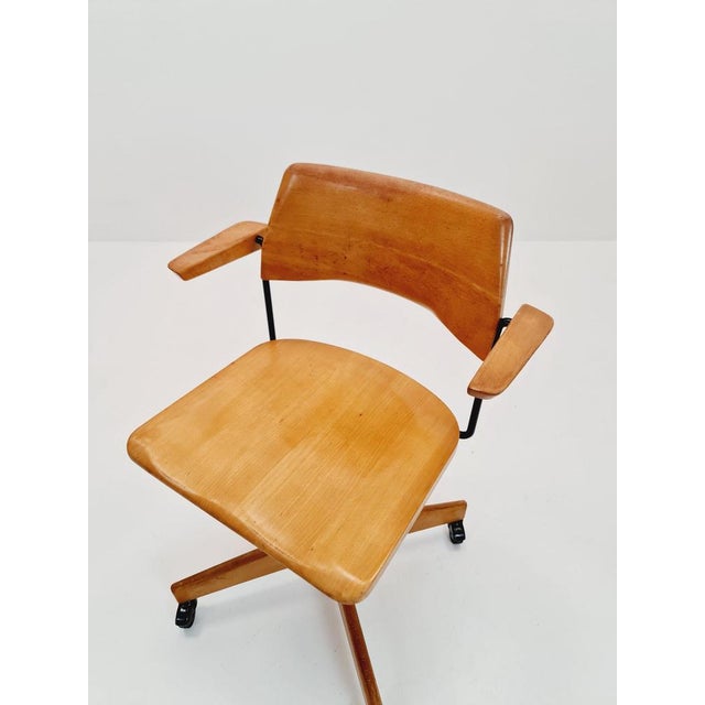 Bauhaus Style Swivel Office Armchair in Wood from Stollgiroflex, 1960s For Sale - Image 4 of 11