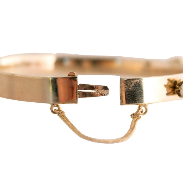 Mid 20th Century Vintage 5 Opal Hinged Bracelet in 14k Yellow Gold For Sale - Image 5 of 5