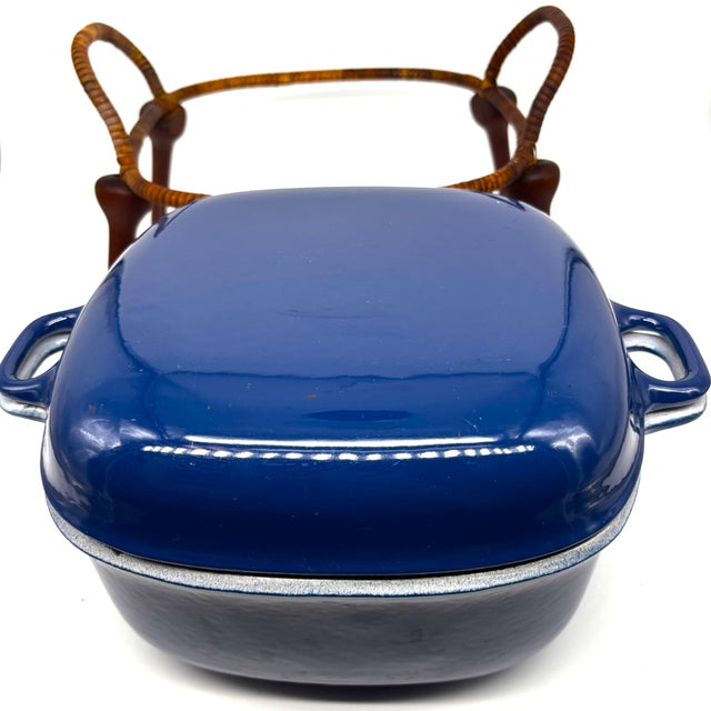 1950s Jens Quistgaard Anker-Line Enameled Cast Iron Casserole With Original Stand, Denmark, 1954 For Sale - Image 5 of 10