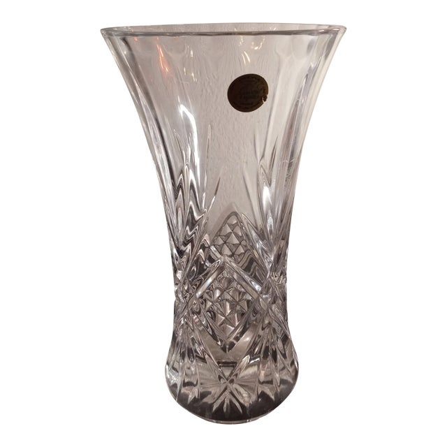 1960s Vintage Cristal D’ Arques France Star Pattern 24% Lead Crystal Vase For Sale