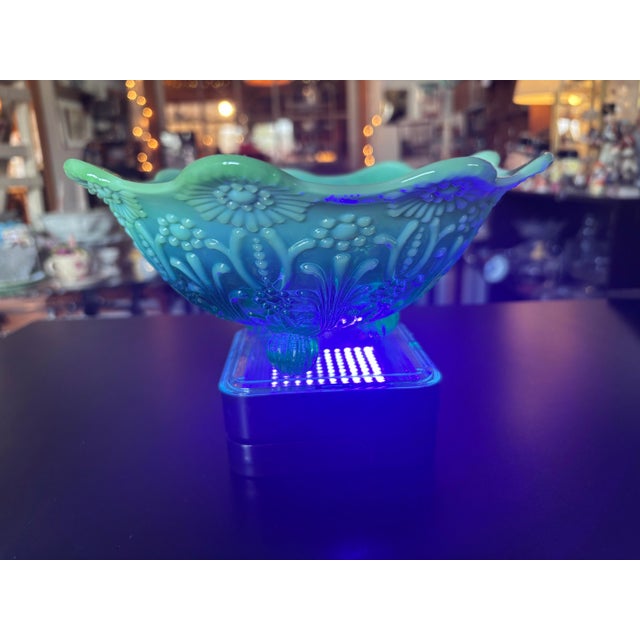 Beaux-Arts Vintage Northwood Pearl Flower Green Opalescent Bowl - Lightly Uv Reactive For Sale - Image 3 of 8