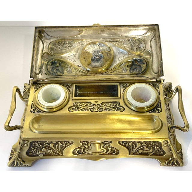 Art Nouveau Gilt Art Nouveau Portrait Casket Double Inkwell WMF (Attrib.) For Sale - Image 3 of 12