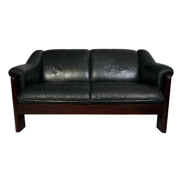 Leather Ekornes “Stressless” Settee Sofa Rosewood Finish Mid Century Modern For Sale