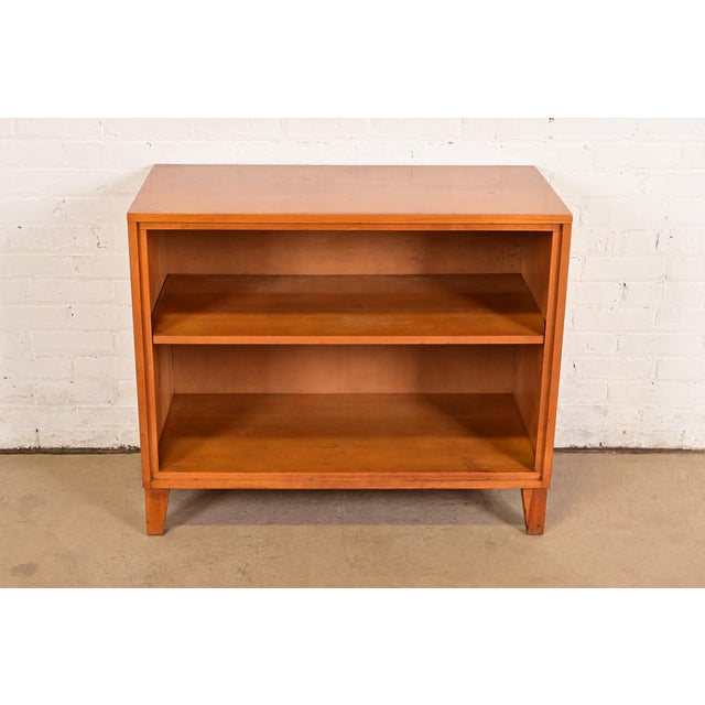 Mid-Century Modern Leslie Diamond for Conant Ball Mid-Century Modern Solid Birch Bookcase, 1950s For Sale - Image 3 of 9