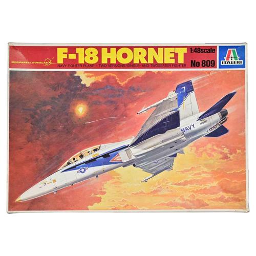 1980s No. 809 McDonnell Douglas F-18 Hornet Model Kit from Italeri, Italy, 1980s For Sale - Image 5 of 5
