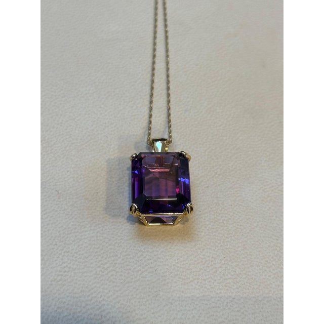 Amethyst 14 Ct Emerald Cut Amethyst Pendant/Neck 18Kt Gold + 14 Kt Yellow Gold Chain For Sale - Image 8 of 18
