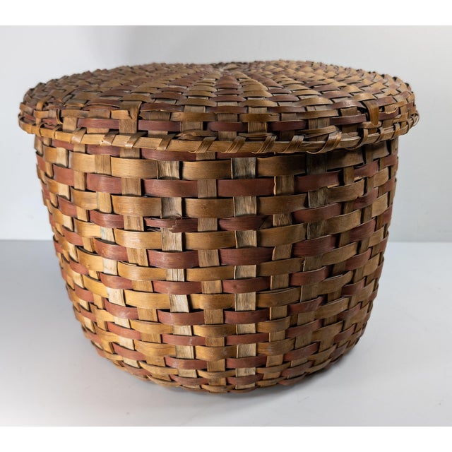 19th Century 19th Century Native American Northeast Indian Polychrome Covered Splint Basket For Sale - Image 5 of 13