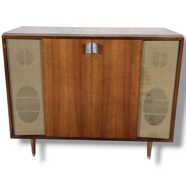 Contemporary Mid-Century Modern Radiogram Cabinet in Wood from Murphy For Sale - Image 3 of 10