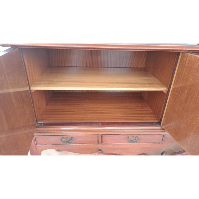 English Sideboard in Mahogany, 1950s For Sale - Image 6 of 7